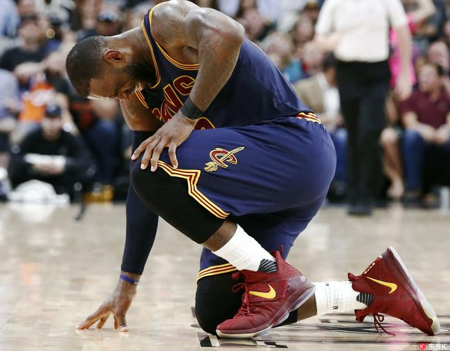 关于骑士队员因伤治疗中，状态未知的信息