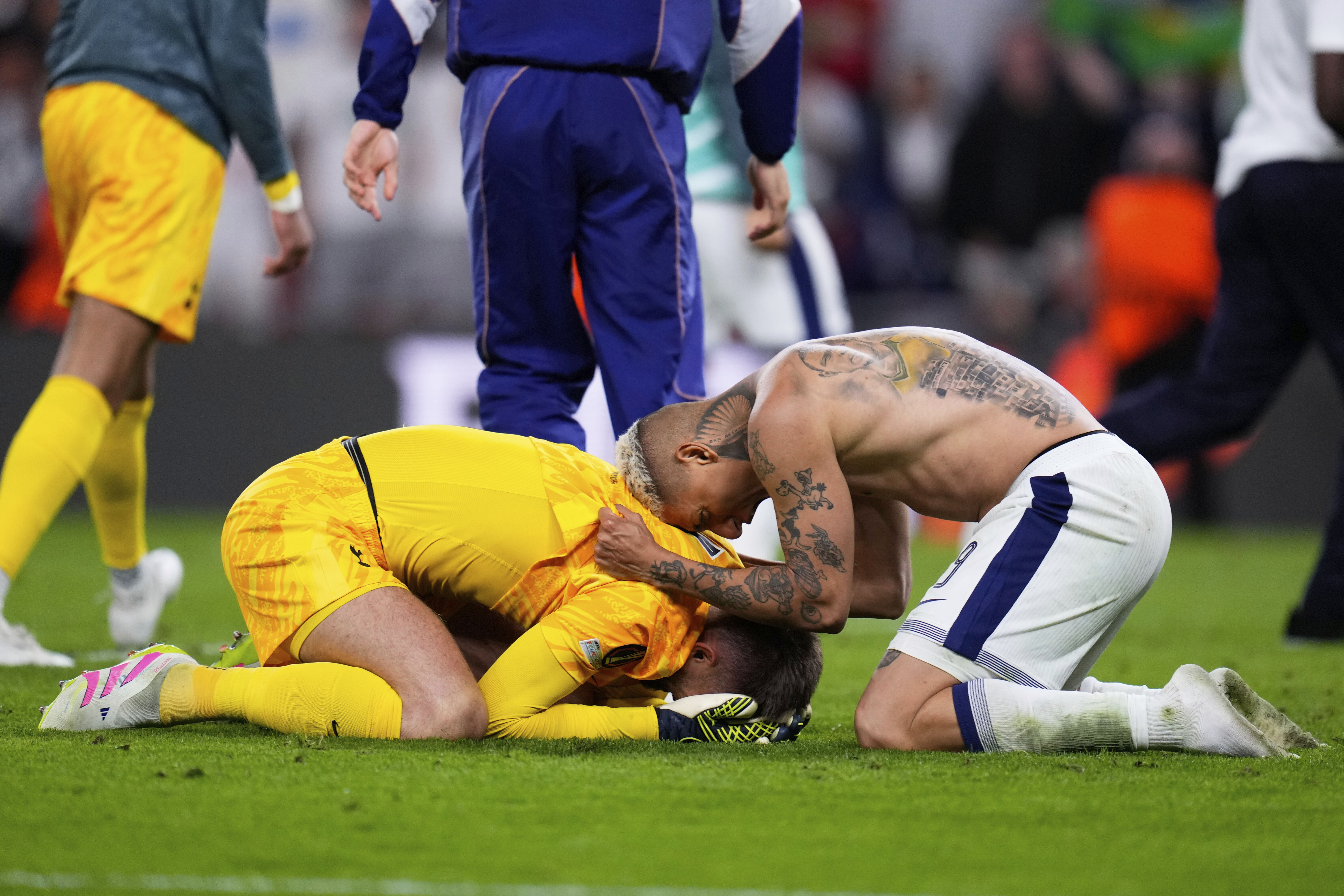 热刺遭逢主场憾负，球迷心碎！的简单介绍