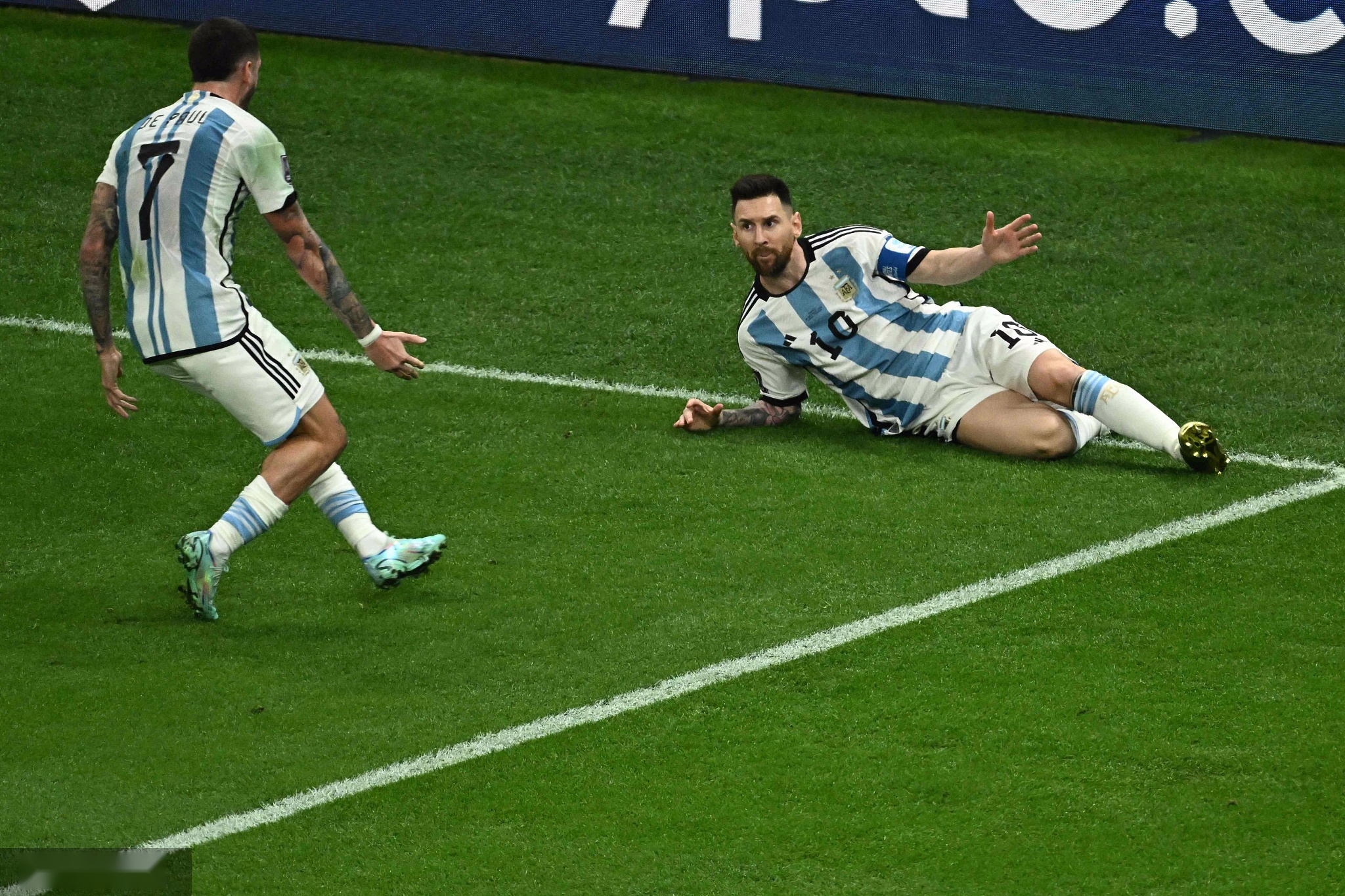 爱游戏体育-包含克罗地亚绝杀莱比锡红牛，迪马利亚统治全场的词条