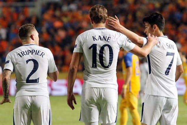 包含红牛二队轻取梅赛德斯，皮亚斯特里带队取胜的词条