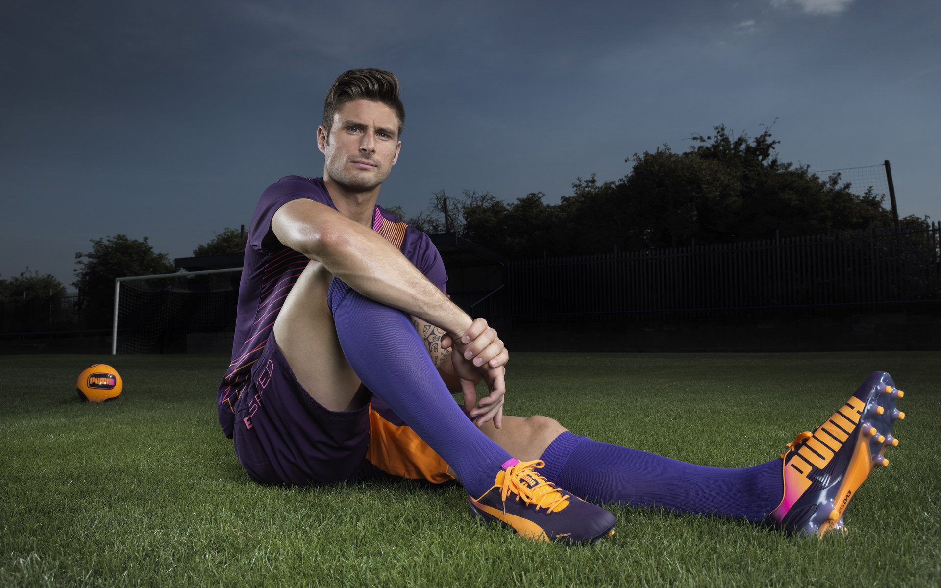 绿茵铁幕，巴斯托尼的美加墨之夜与统治力美学