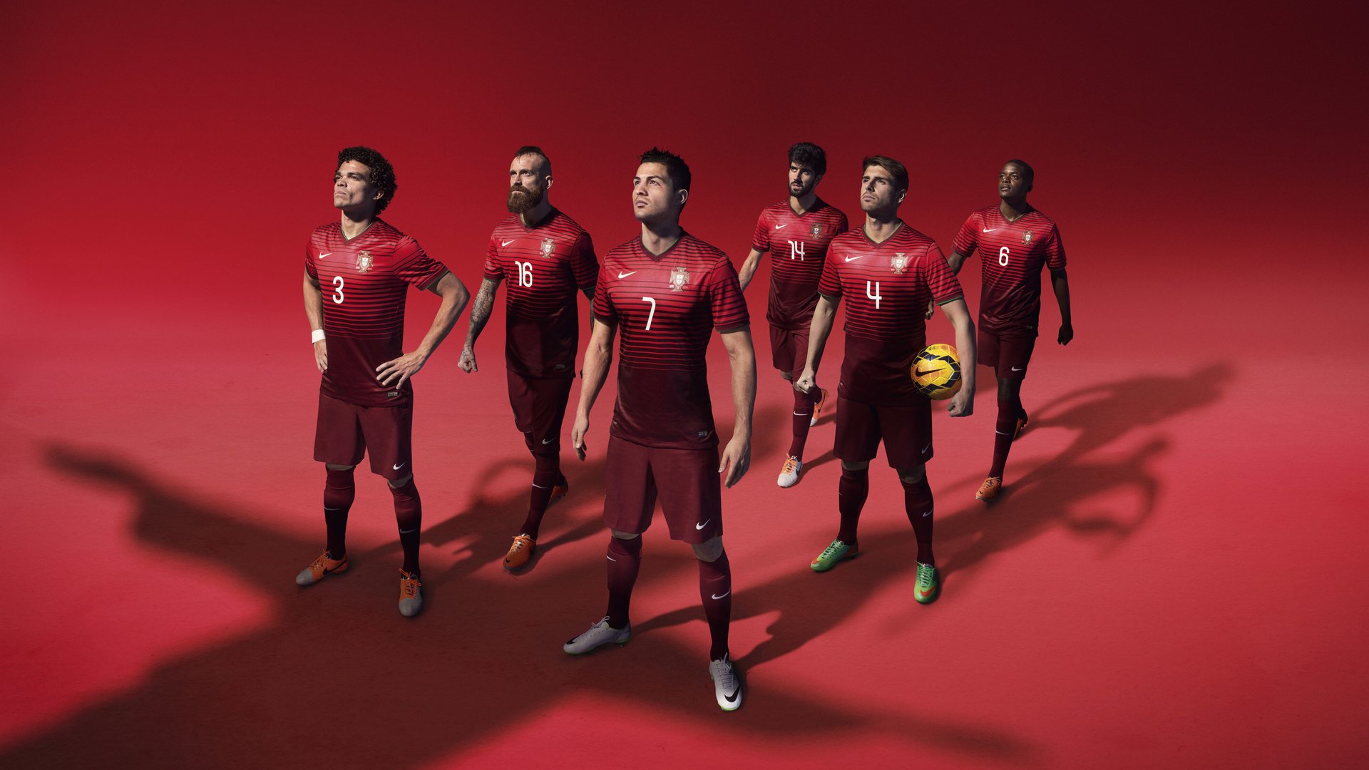 拉沃尔杯力克法网，鲁德扛起全队的背后，是北欧冰火与网球精神的交响