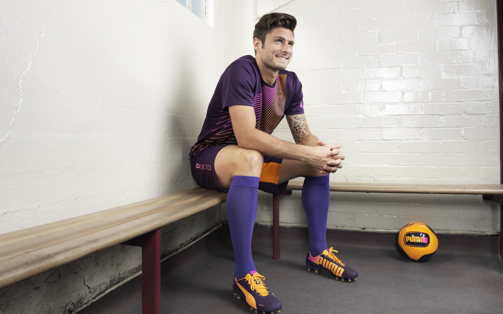 橙衣奇迹，库尔图瓦神级扑救铸就荷兰史诗翻盘