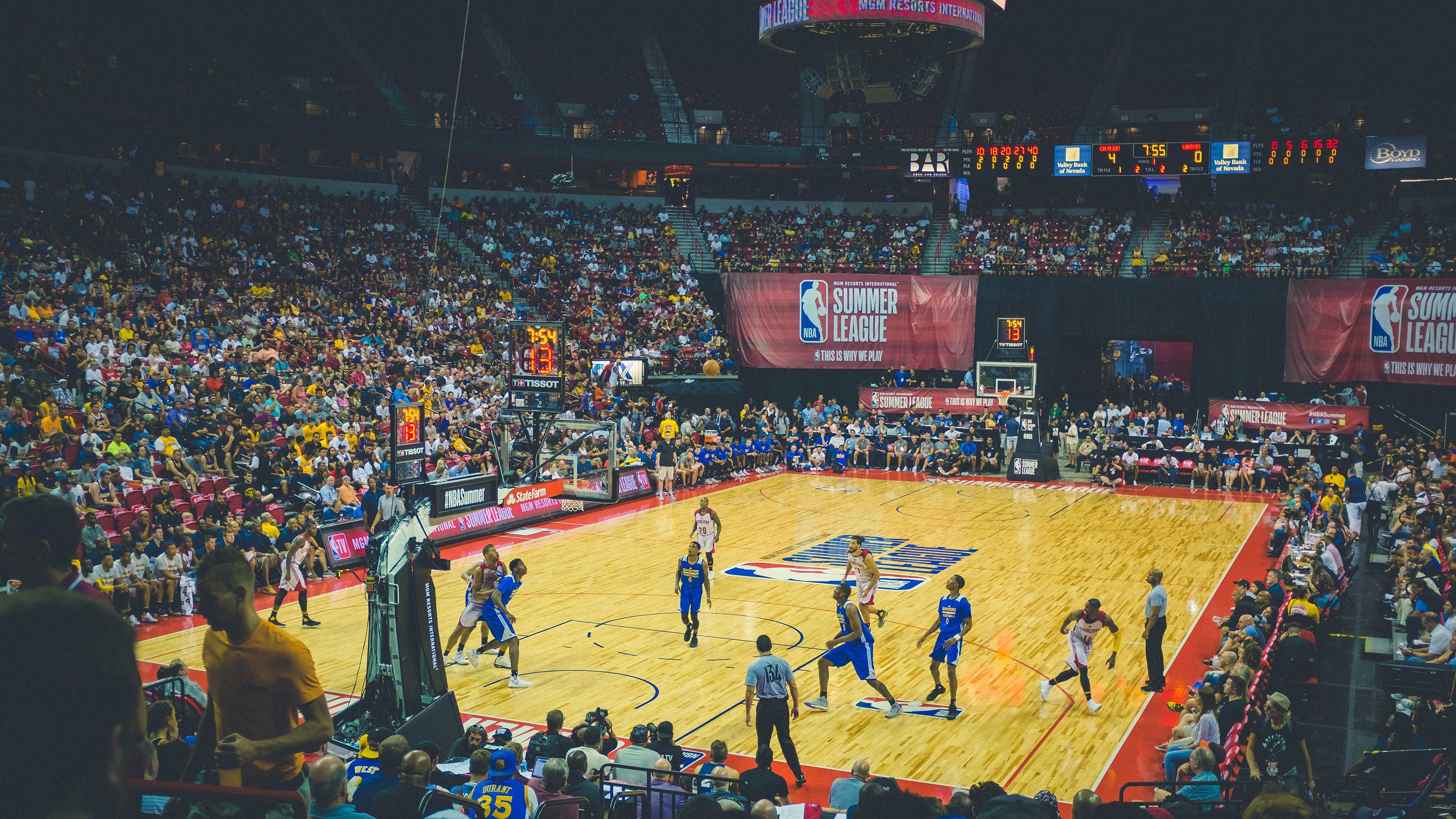 逆转的史诗，德约科维奇在ATP总决赛与拉沃尔杯的双重高光